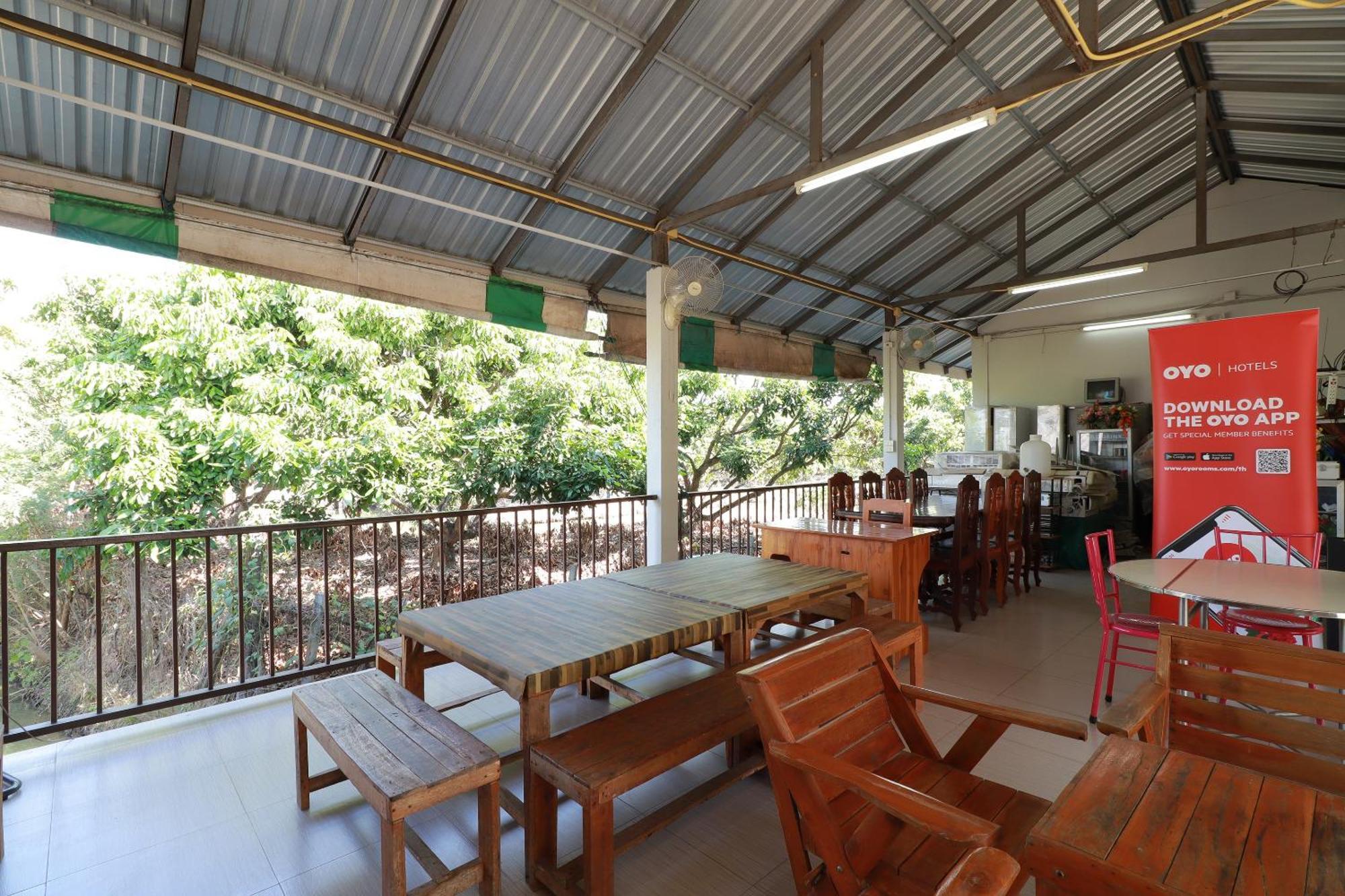 Oyo 553 Kongsup Resort Lamphun Extérieur photo