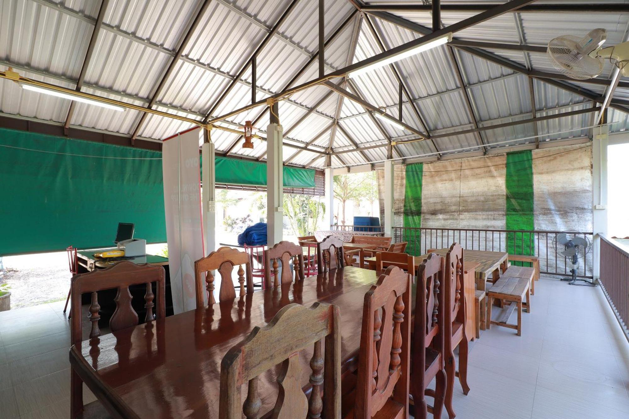 Oyo 553 Kongsup Resort Lamphun Extérieur photo